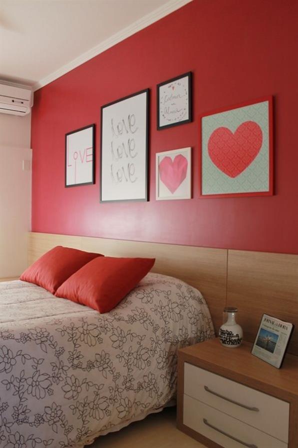 quarto casal vermelho